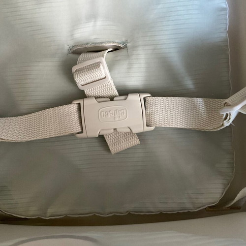 Chicco baby feeding chair, foldable with adjustable legs