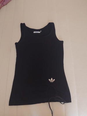 Adidas tank top like new, size 32, black