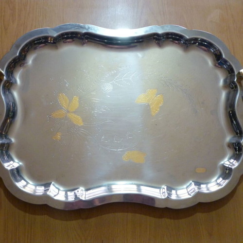 Stainless steel tray with gold-plated details
