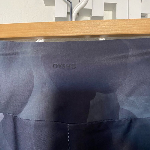 Oysho sports leggings colorful, like new, size XS with inner pocket
