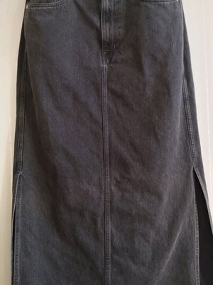 Arket denim skirt like new, black, size L