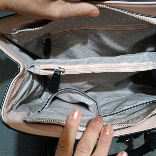 Medium size pink-black handbag like new