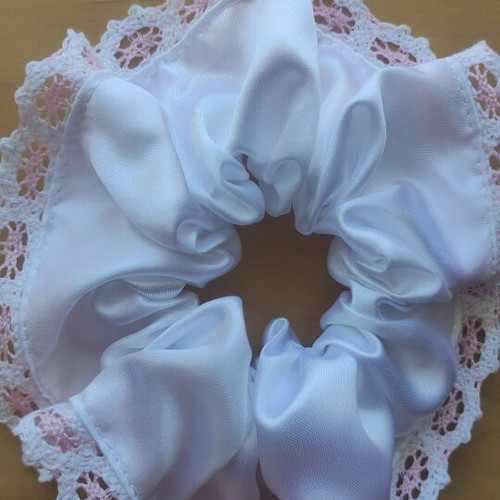 Scrunchie XL handmade satin with lace edge white
