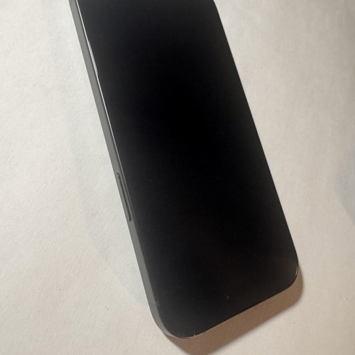 iPhone 15 128GB like new, black, dual SIM