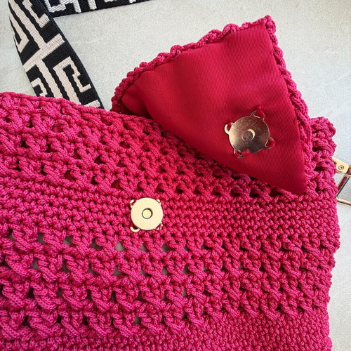 Handmade Crochet Crossbody Bag with Geometric Strap in Magenta