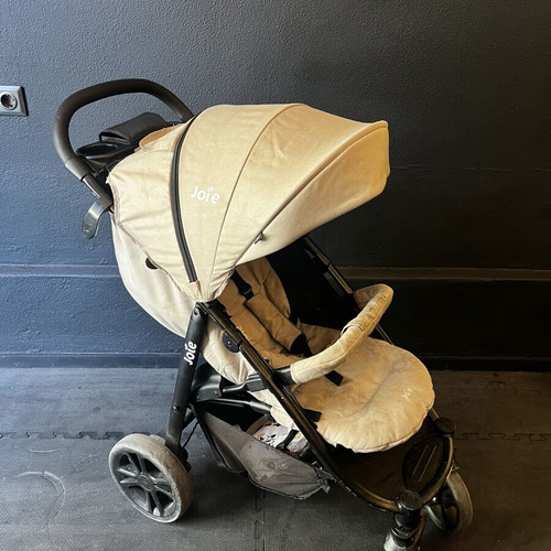 Baby stroller Jolie used with brakes
