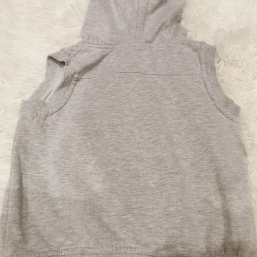 Sleeveless Hoodie size 104 cm used, grey