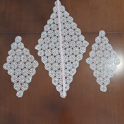 Vintage set of 3 diamond-shaped crochet doilies, handmade