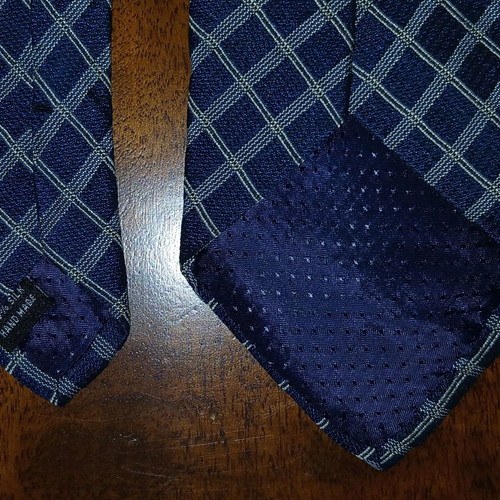 Glou silk tie like new, handmade, blue and beige checkered