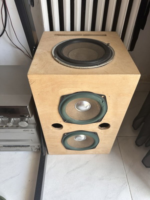 Handmade speaker sound system used, 2 of 3 speakers working