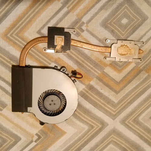 Cooling fan with heatsink for Toshiba Satellite L50-B-11F like new