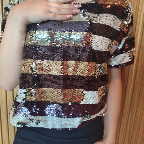 Toi&Moi blouse with color-changing sequins like new, size L