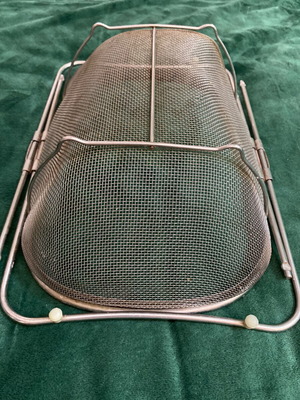 Μεταλλικό σουρωτήρι νεροχύτη μεταχειρισμένο, ανοξείδωτο, διαστάσεις 57x25 εκ