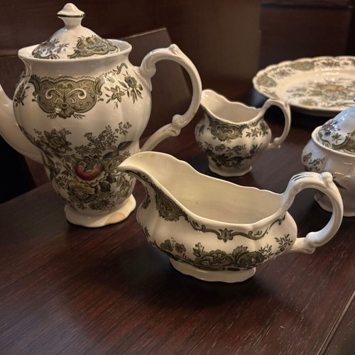 Ridgways Windsor Green Staffordshire China Vintage Serving Set new