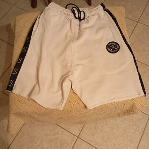 Bermuda shorts Vinyl Art Clothing white like new, size S
