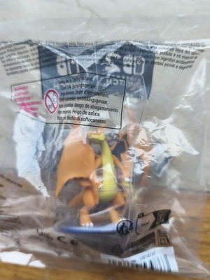 Pokemon Charizard Y figure new, sealed