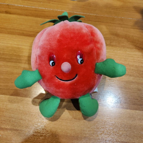 Plush tomato like new