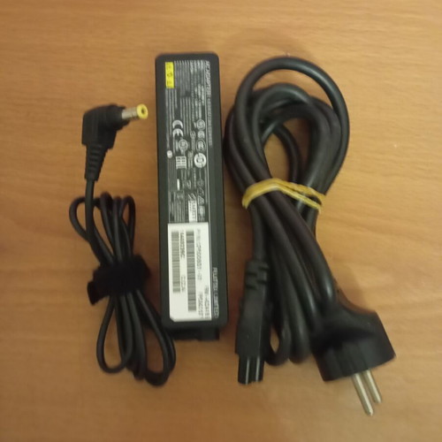 Fujitsu laptop charger original