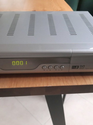 Digital Satellite Receiver YU-MA-TU in very good condition