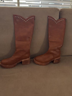 Boots shoes new synthetic leather size 40