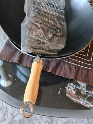 Wok pan new