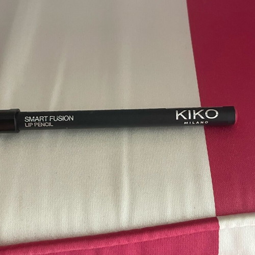 Kiko lip pencil number 522 new