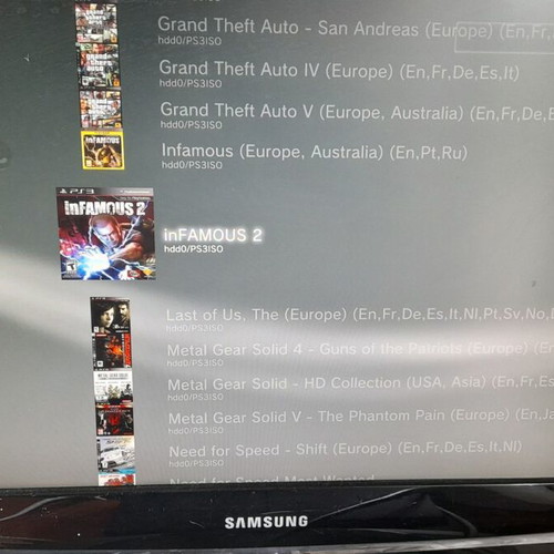 PlayStation 3 Slim 500GB HDD with many games and arcade emulators, like new