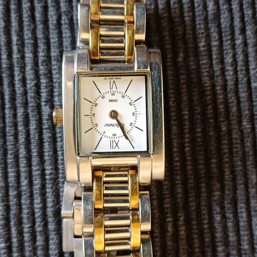 Ellesse women's watch used with rectangular white dial