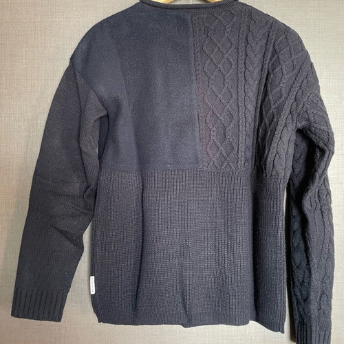 Belfield textured knit sweater dark blue like new