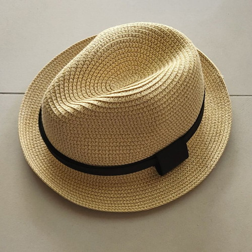Karfil hat like new, beige, one size, made in Greece