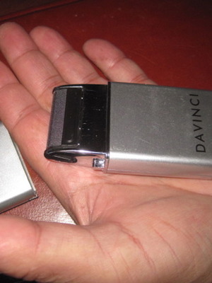 Μινι Ξυριστική Προσώπου Davinci καινούργια με 2 μπαταρίες