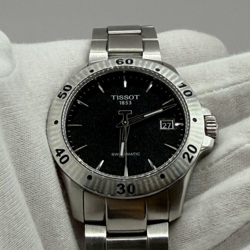 Tissot V8 Swissmatic men's wristwatch, black and silver