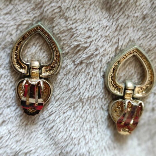 Double heart earrings like new, gold tone with rhinestones