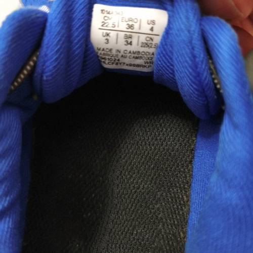 Asics GT 1000 Kids Running Shoes Like New, Blue, Size 36