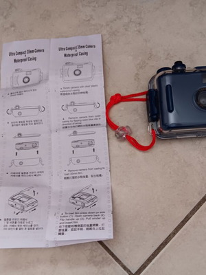Camera with waterproof case like new