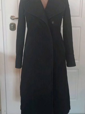 Benetton coat used black XS 98% cotton 2% elastane