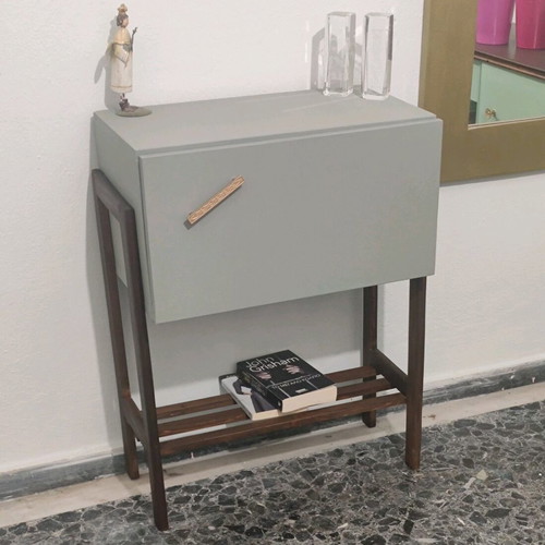 Entrance furniture Danish design used
