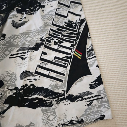 Aggressive swimwear like new, size XL, black and white