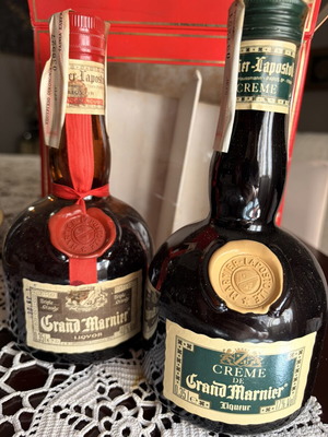 Συλλεκτικό σετ Grand Marnier με δύο φιάλες των 0,35 L