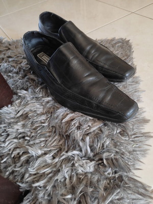 Leather men's shoes like new, black moccasins size 43