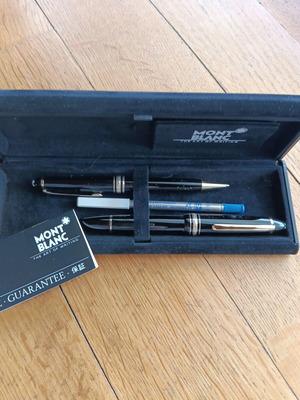 Mont Blanc pen and ballpoint set with refill new