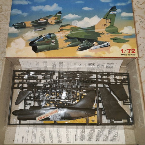 Esci Ertl LTV A-7D Corsair II fighter plane model kit used