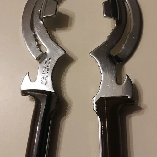 Leifheit opener used for multiple purposes