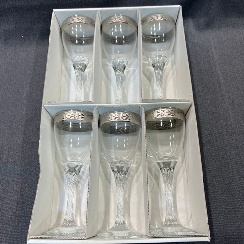 Cristal Mode Set of 6 Silver-Engraved Crystal Glasses Like New