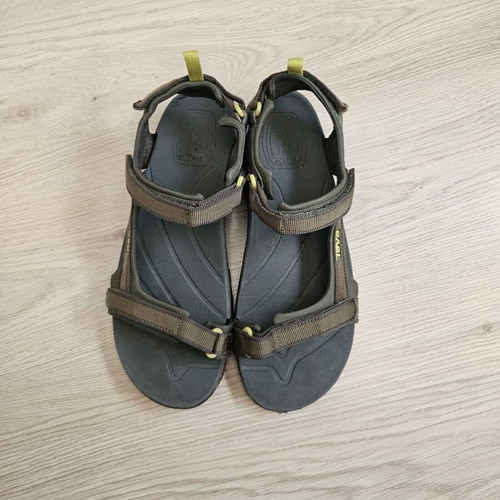Teva Tanza sandals like new, size 40, olive green