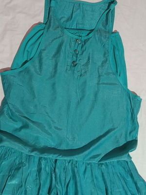 Turquoise sleeveless blouse like new, size M, cotton blend