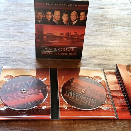 Law & Order: Special Victims Unit The First Year DVD box set like new