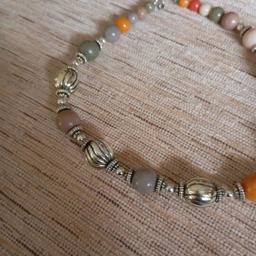 Necklace like new in excellent condition