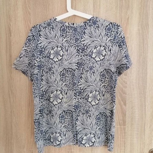 H&M Blouse Size M Like New