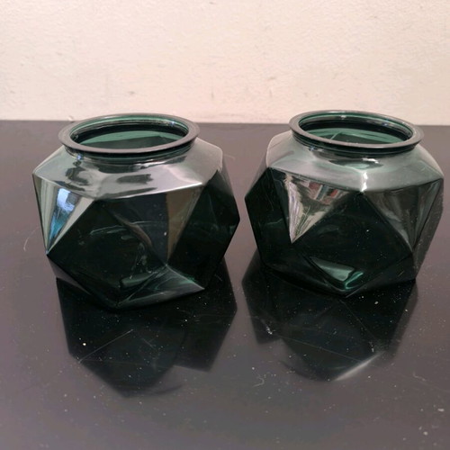 Glass jars in emerald color like new, set of 2